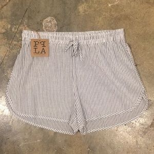 Seersucker Stripe Short